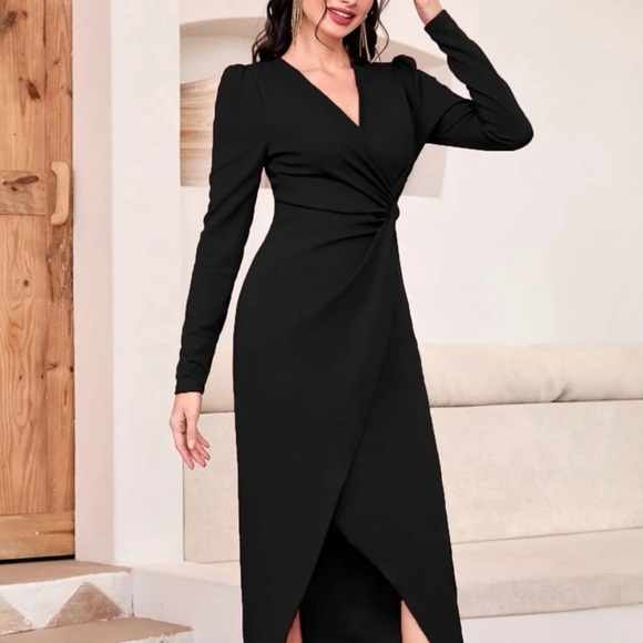 SHEIN Modely Solid Twist Front Wrap Hem Dress - Picture 5 of 5